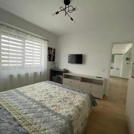 Apartament Situat In Bloc Nou New Building Self Check In *